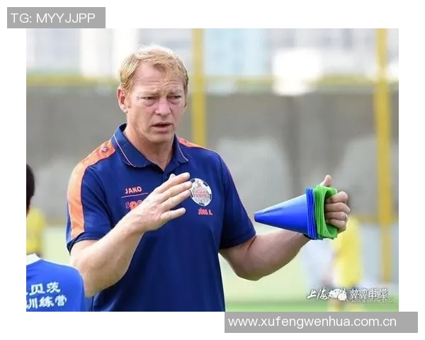 阿尔克马尔总监霍伊贝尔茨确认赛季结束后将正式离任 阿尔克马尔总监霍伊贝尔茨确认赛季结束后将正式离任