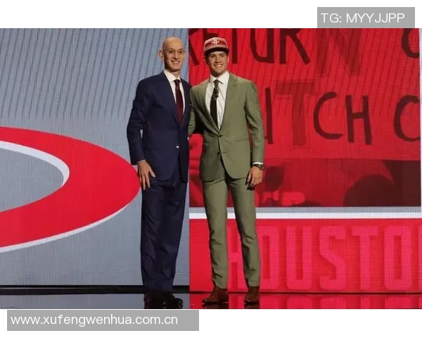 谢泼德赛季三分命中率超45且抢断率超3成就历史仅库里曾达成 谢泼德赛季三分命中率超45且抢断率超3成就历史仅库里曾达成