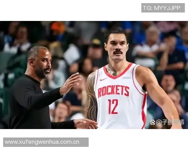 亚当斯解析双塔阵容策略强调防守节奏与进攻对位优势的重要性 亚当斯解析双塔阵容策略强调防守节奏与进攻对位优势的重要性