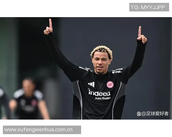 埃基蒂克为适应英超强度增加健身房锻炼时间显著提升体能