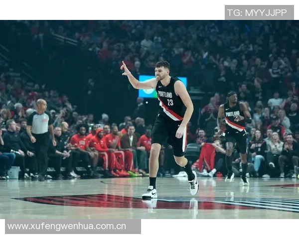 明日开拓者对阵太阳霍勒迪因小腿不适可能缺席比赛