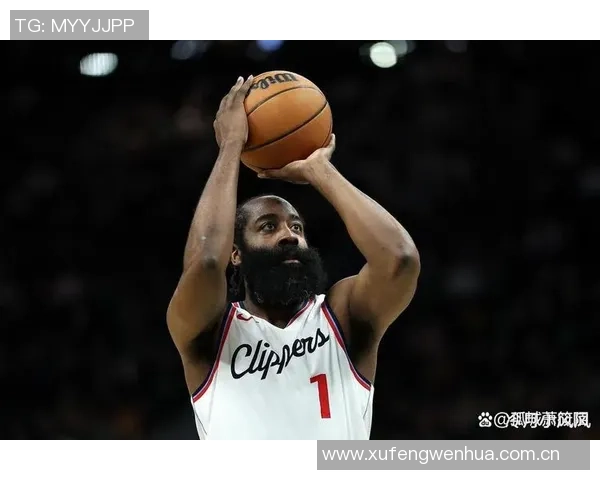 哈登带伤坚持出战31分钟贡献13分6助攻3抢断表现令人担忧