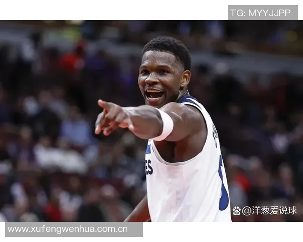 爱德华兹盛赞兰德尔本赛季表现出色这是我心中唯一的评价 爱德华兹盛赞兰德尔本赛季表现出色这是我心中唯一的评价